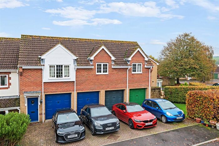 2 Bedroom Detached House To Rent In Eames Orchard, Ilminster, TA19
