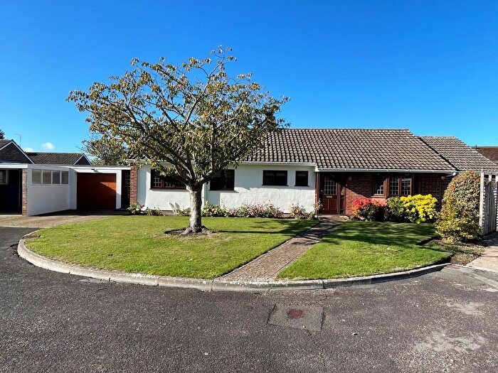 3 Bedroom Detached Bungalow For Sale In Westfield Court, Burnham-On-Sea, TA8