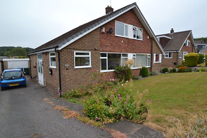 2 Bedroom Semi-Detached House For Sale In Brackendale Drive, Bradford, BD10