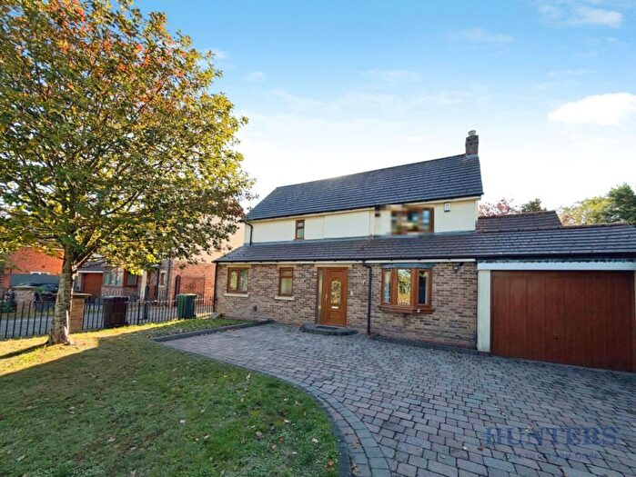 4 Bedroom Detached House To Rent In Coleshill Road, Marston Green, B37