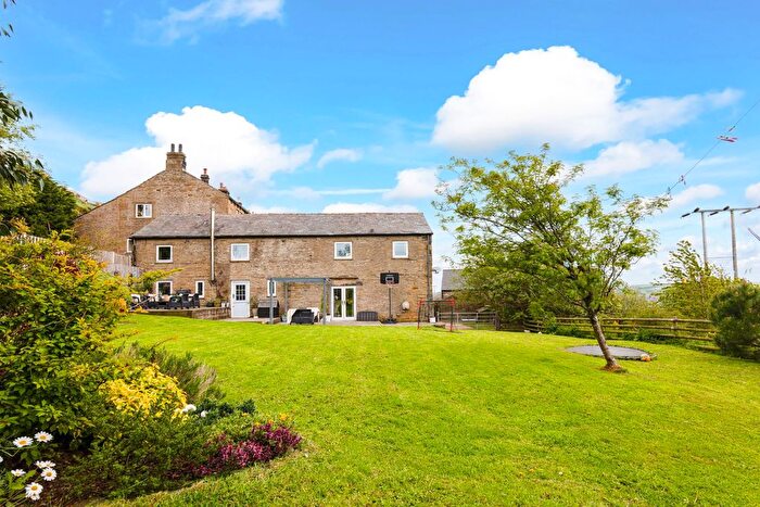 4 Bedroom Barn Conversion For Sale In Whinstones, Briery Busk Farm, Green Moor, S36