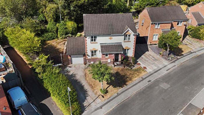 2 Bedroom Semi-Detached House For Sale In Ellerdene Close, Headless Cross, Redditch, Worcestershire, B98