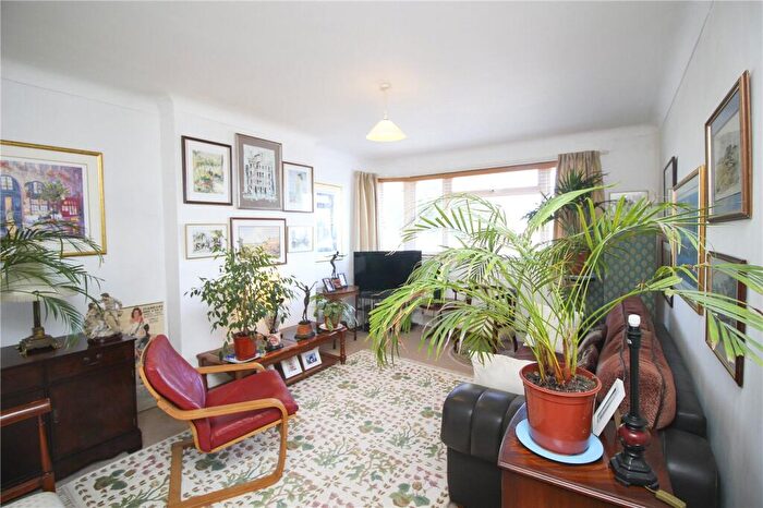 2 Bedroom Apartment For Sale In Manners Way, Southend-on-Sea, Essex, SS2