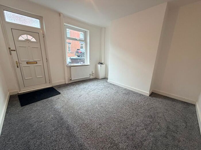3 Bedroom House To Rent In Mount Street, Ardsley, S71