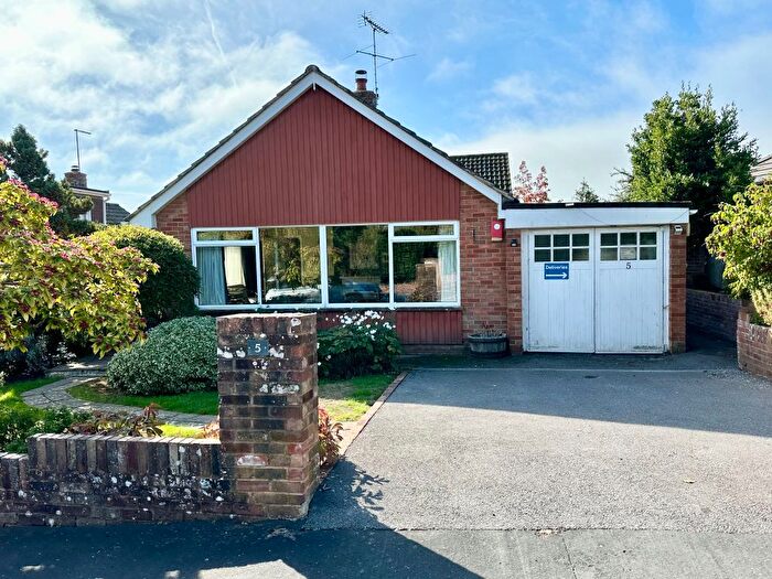 3 Bedroom Bungalow For Sale In Birch Road, Lympstone, EX8