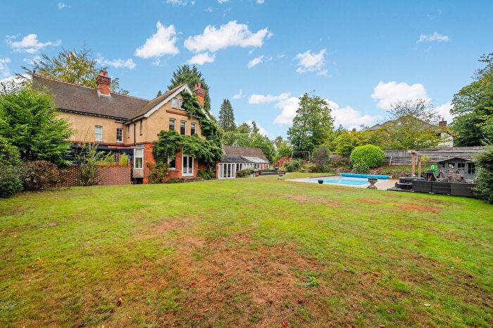 4 Bedroom Semi-Detached House For Sale In Rockfield Road, Oxted, RH8