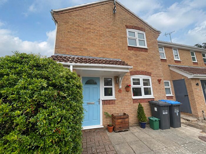 1 Bedroom End Of Terrace House To Rent In Cedar Way, Haywards Heath, RH16