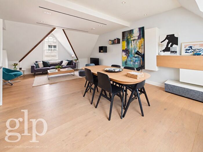 2 Bedroom Flat To Rent In Floral Street, Covent Garden, London, WC2E