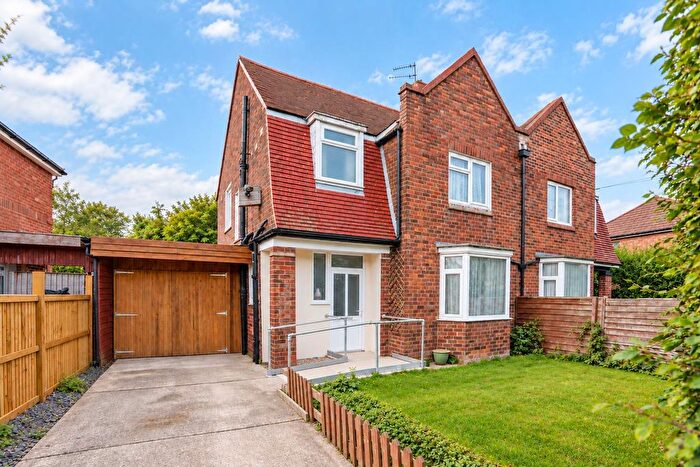 3 Bedroom Semi-Detached House For Sale In Jute Road, York, YO26