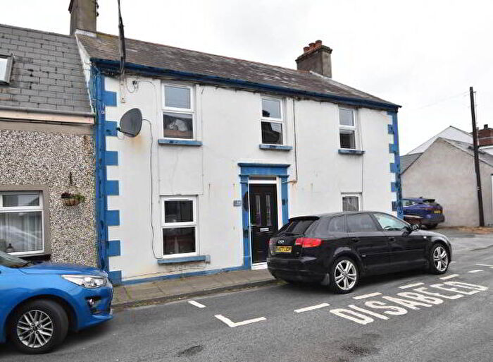 4 Bedroom Semi-Detached House For Sale In Shore Road, Newtownards, BT22