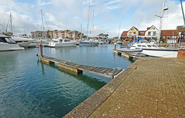 Garage / Parking To Rent In Mooring, Newlyn Way, Port Solent, T56