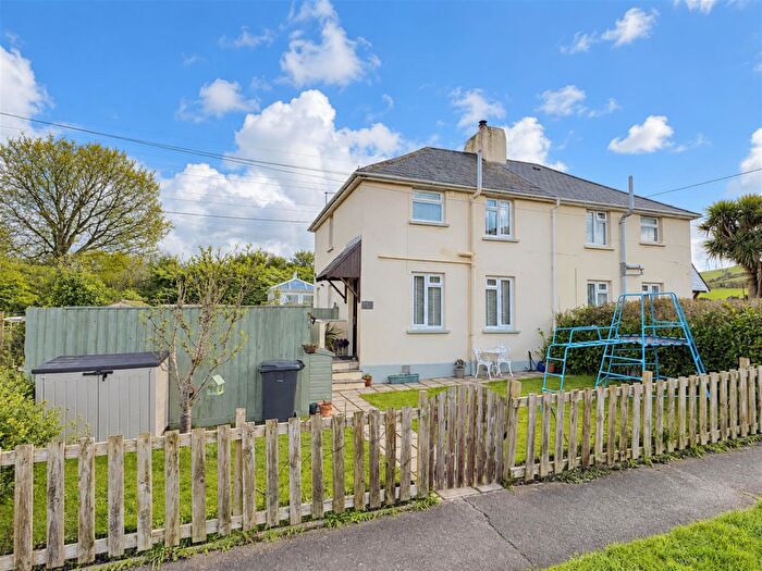 3 Bedroom Semi-Detached House For Sale In Edge Of Instow Village, EX31