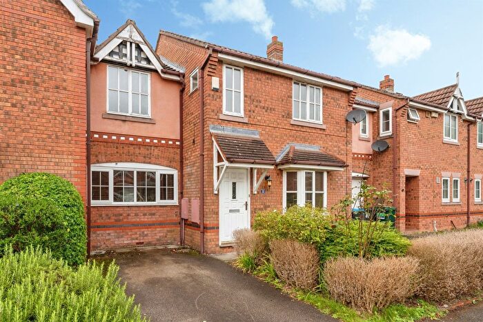 3 Bedroom Terraced House For Sale In Benton Drive, Chester, CH2