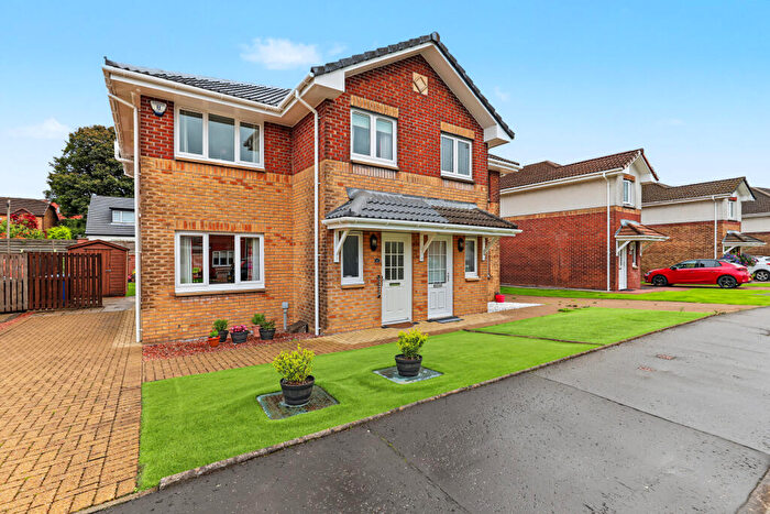 3 Bedroom Semi-Detached House For Sale In Willowbank Gardens, Bonhill, G83