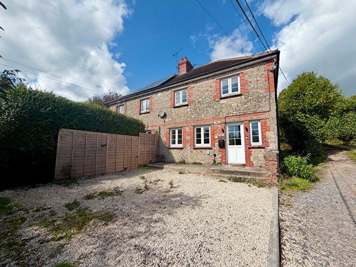 3 Bedroom Property To Rent In Sand Street, Warminster, BA12