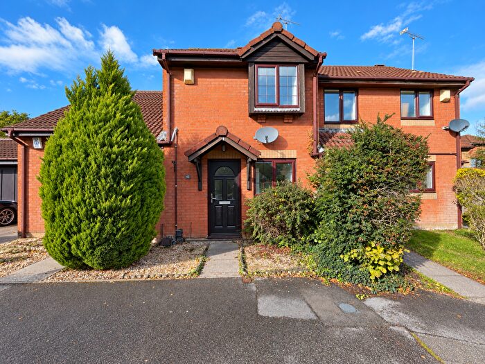 2 Bedroom Terraced House To Rent In Clover Way, Hedge End, Southampton, SO30