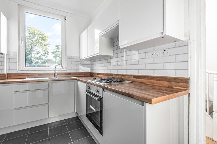 2 Bedroom Maisonette To Rent In Stanley Road, Bromley, BR2