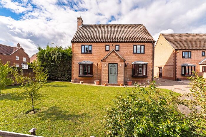 4 Bedroom Detached House For Sale In Blenheim Way, Watton, IP25