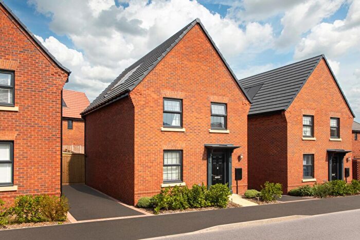 3 Bedroom Detached House For Sale In Walton Road, Drakelow, DE15