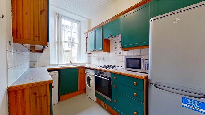 1 Bedroom Flat To Rent In Cumberland Street, Edinburgh, EH3