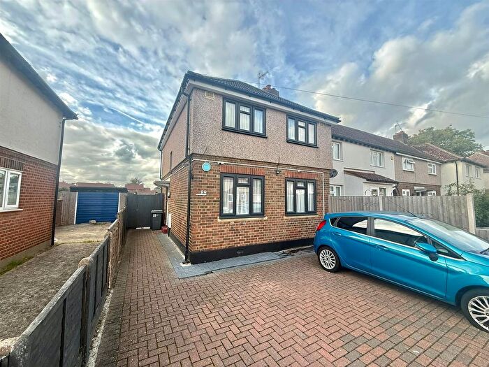 3 Bedroom End Of Terrace House To Rent In North Road, West Drayton, UB7