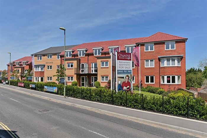 1 Bedroom Retirement Property To Rent In Beck Lodge, Park Gate, Southampton, Hampshire, SO31