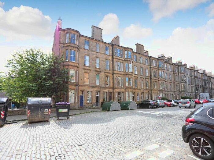 2 Bedroom Flat To Rent In East London Street, Edinburgh, EH7