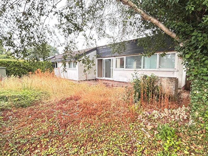 3 Bedroom Semi-Detached House For Sale In Muzzle Patch, Tibberton, GL2