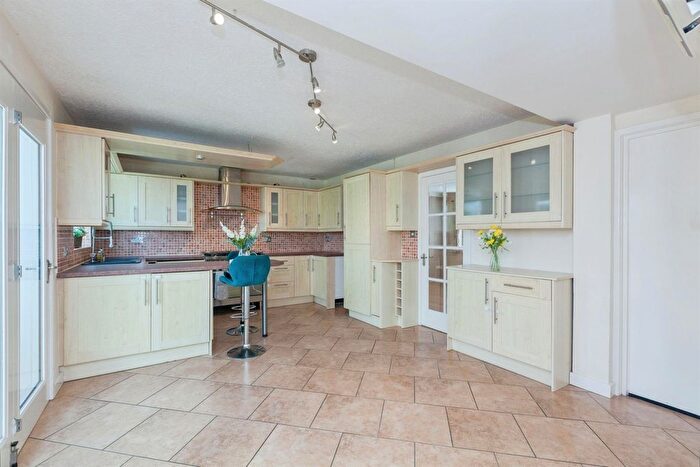 4 Bedroom Detached House For Sale In Field Close, Littlethorpe, Leicester, LE19
