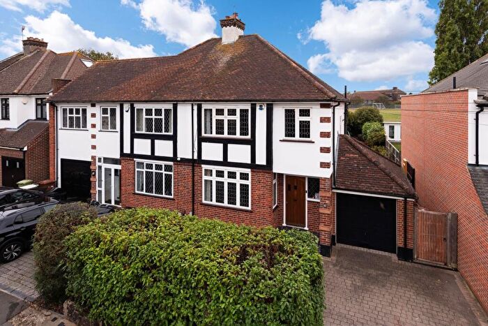 3 Bedroom Semi-Detached House For Sale In Martin Dene, South Bexleyheath, DA6