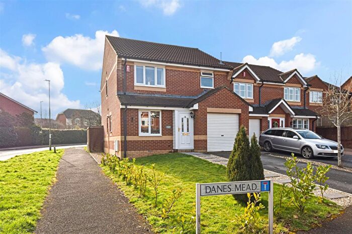 3 Bedroom Detached House For Sale In Danes Mead, Cullompton, EX15