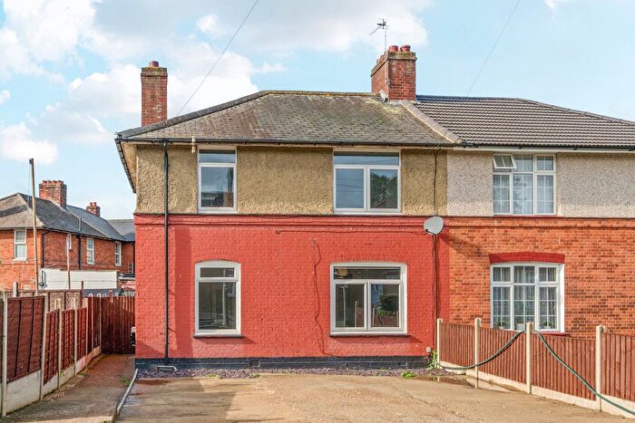 3 Bedroom Semi-Detached House For Sale In Mayerne Road, London, SE9