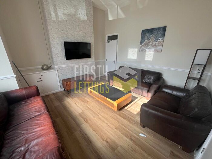 7 Bedroom House To Rent In Tichborne Street, Highfields, LE2