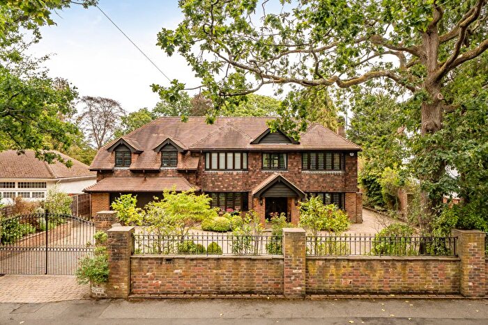 5 Bedroom Detached House To Rent In Oakcroft Road, Pyrford, Woking, KT14