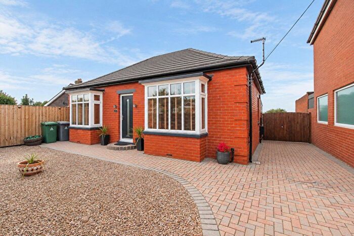 2 Bedroom Detached Bungalow For Sale In Leeds Road, Dewsbury, WF12