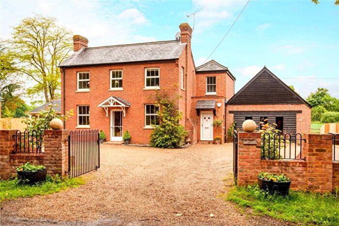 4 Bedroom Detached House To Rent In Binfield Heath, Henley-on-Thames, Oxfordshire, RG9