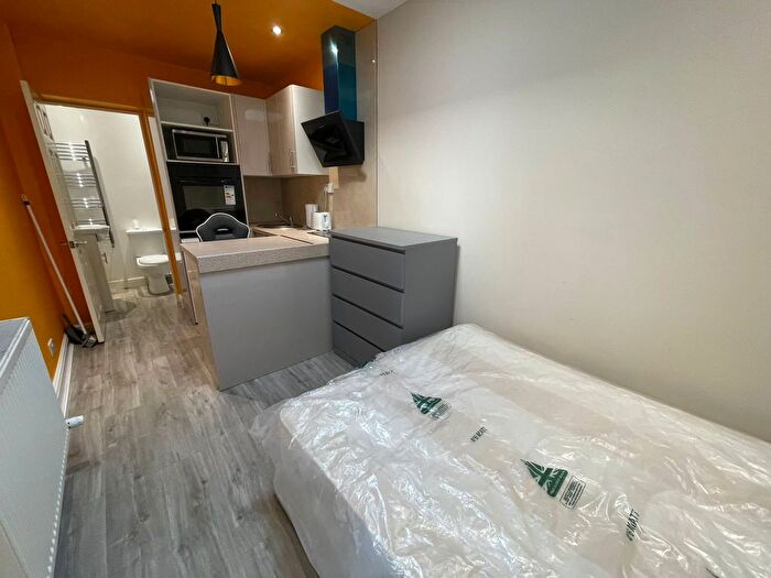 Detached House To Rent In Toley Avenue, Preston Road, Wembley, HA9