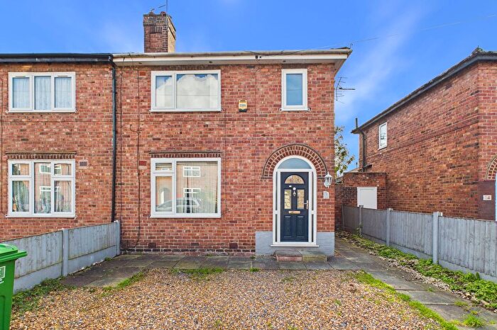 3 Bedroom Semi-Detached House For Sale In Brindley Avenue, Warrington, WA4