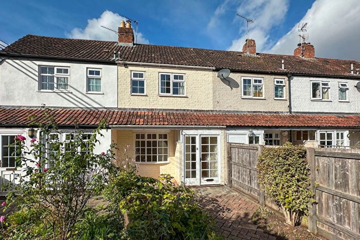 2 Bedroom Terraced House For Sale In Alpha Cottages, Taunton, TA2
