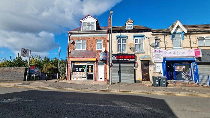 3 Bedroom Flat To Rent In Victoria Street, West Bromwich, Sandwell, B70