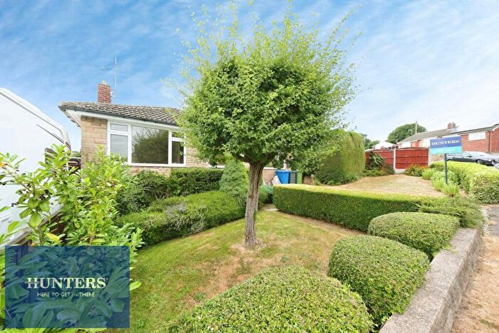 2 Bedroom Detached Bungalow For Sale In Lindale Road, Dunston, Chesterfield, S41
