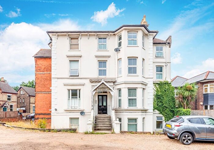 2 Bedroom Flat For Sale In Flat Harcourt Mansions, Penge Road, South Norwood, London, SE20
