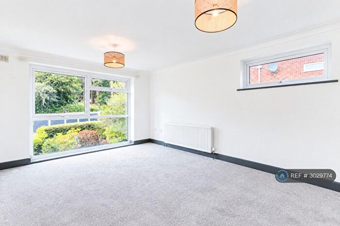 2 Bedroom Flat To Rent In Bramley Court, Poole, BH12