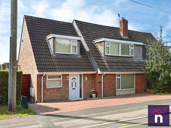 4 Bedroom Semi-Detached House To Rent In Copheap Lane, Warminster, BA12