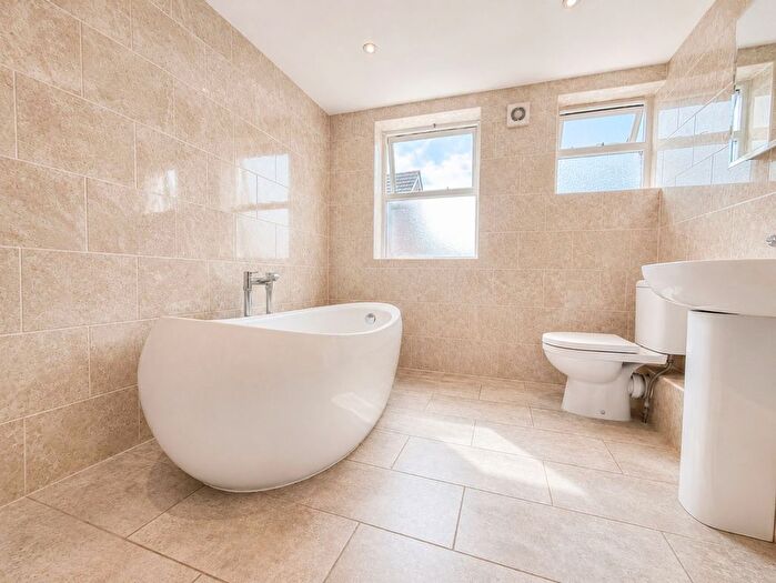 6 Bedroom Terraced House To Rent In St. Michaels Road, Bournemouth, BH2