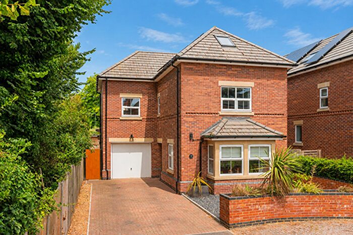 5 Bedroom Detached House To Rent In London Road, Kettering, NN15