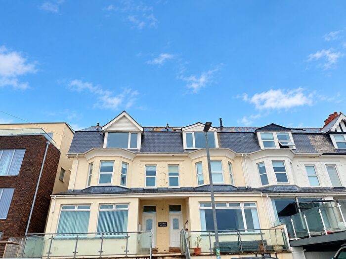 3 Bedroom Maisonette To Rent In Headland Road, Newquay, TR7