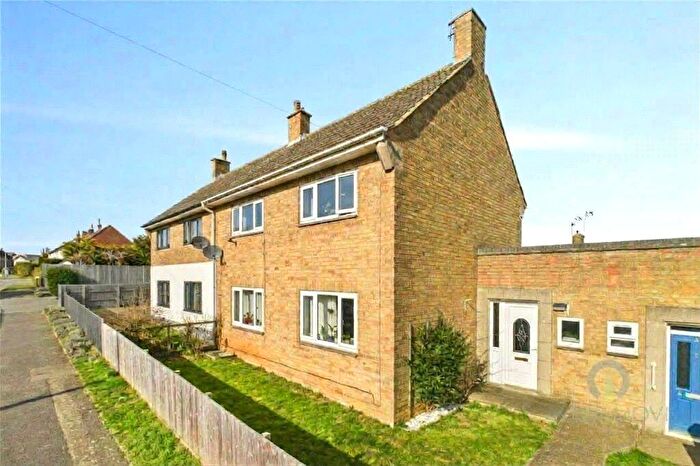 3 Bedroom Semi-Detached House To Rent In Manor Road, Rothwell, Kettering, Northamptonshire, NN14