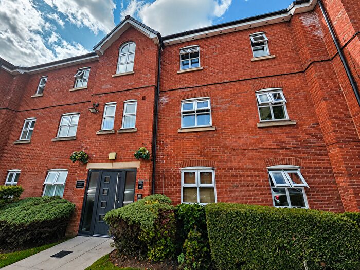 2 Bedroom Flat For Sale In Thomasson Court, Bolton, BL1
