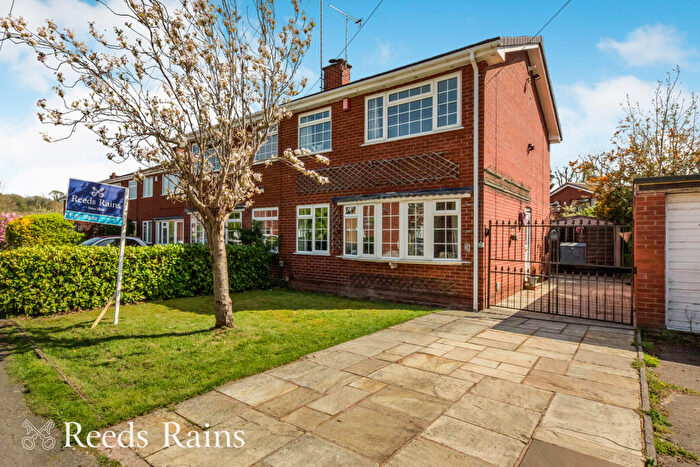 3 Bedroom Semi-Detached House For Sale In Belgrave Avenue, Congleton, Cheshire, CW12